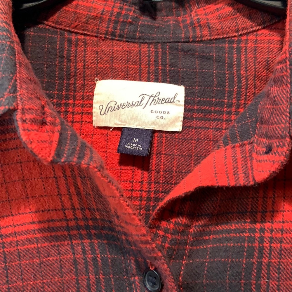 Universal Thread Flannel Size Medium - image 3